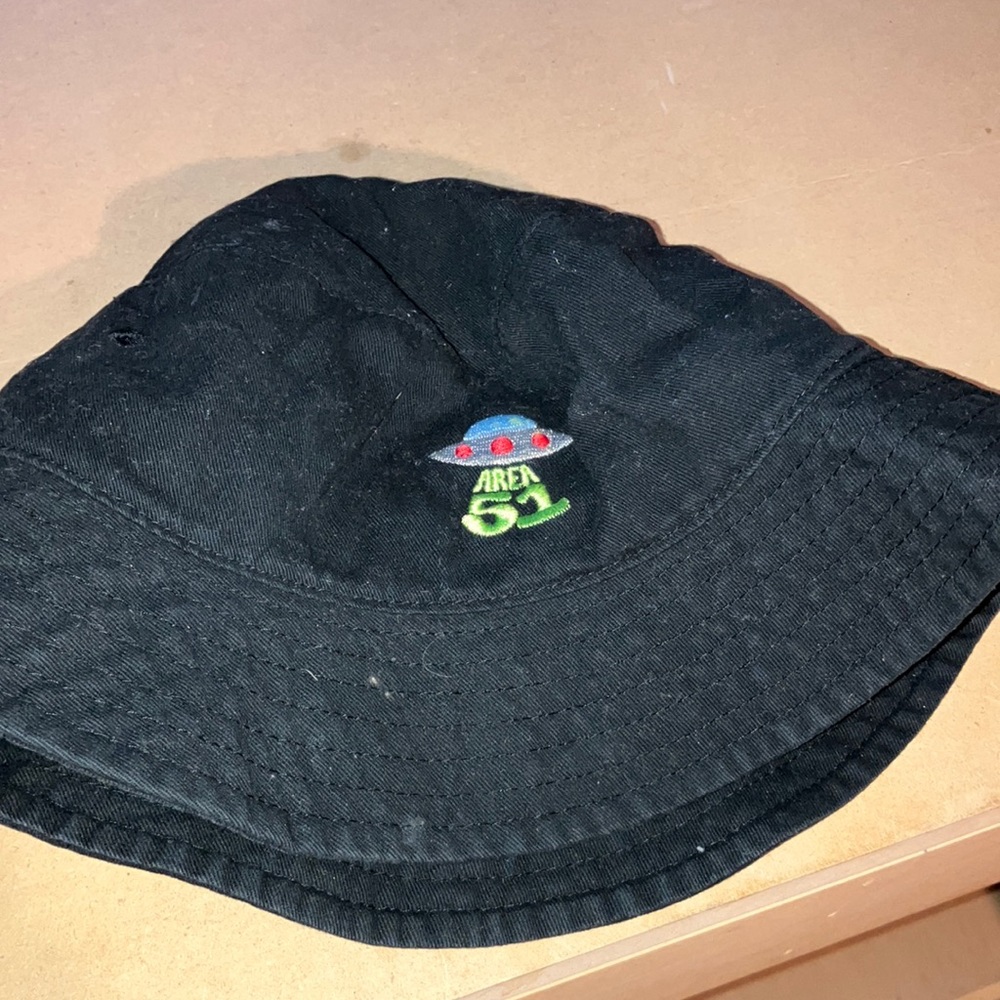 Area 51 bucket hat